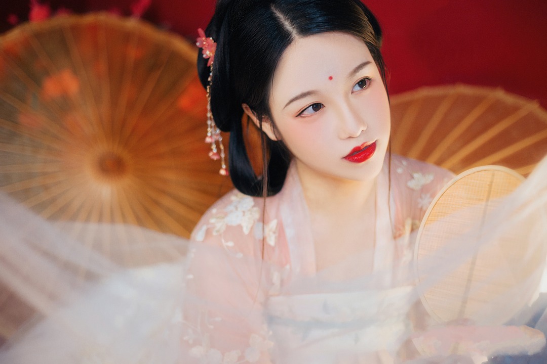 九疑 NO.004 东风夜放花千树，更吹落，星如雨.jpg